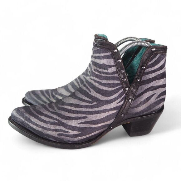 Corral Zebra Print Studded Pointed Toe Booties Grey / Black Women's 7.5M - Picture 2 of 12